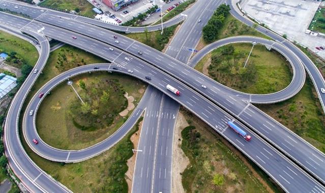 �����ж���·��Ŀ