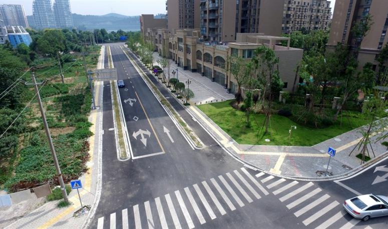 ׯ�к���Ϸ(�й�)�ɷ����޹�˾-����