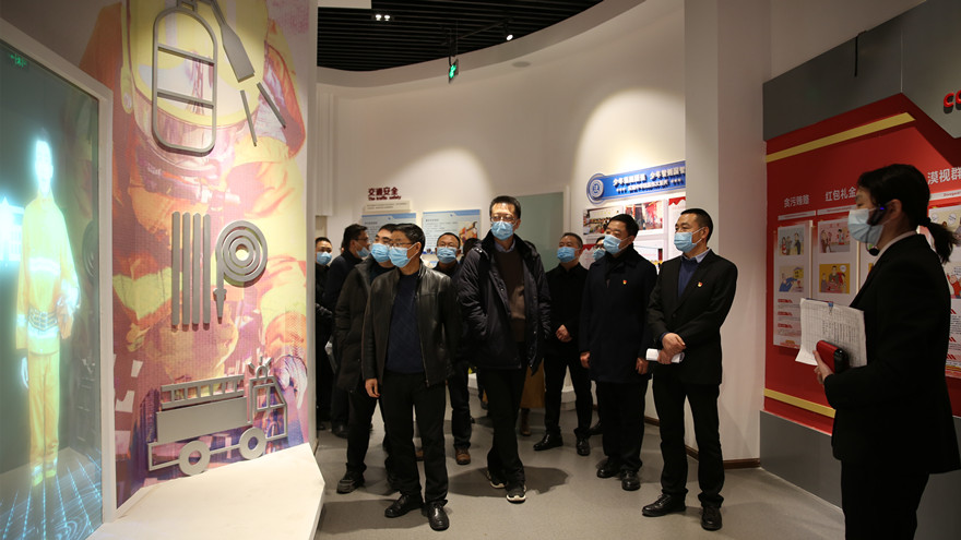 �������������ν�������