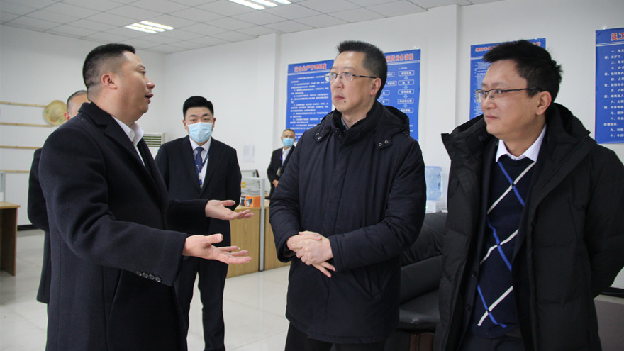 ���ŵ�ί����ǡ�����������Ӷ�����ʵ�ɷ�����������������ص�����