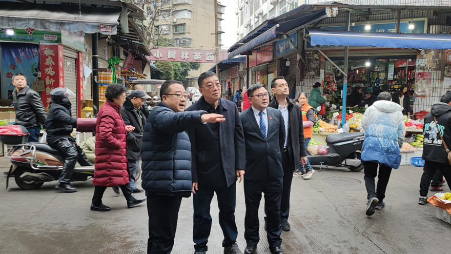 ���ŵ�ί����ǡ��ܾ�����һ���Ӷ�����Ӫ�´�����������������ص�����