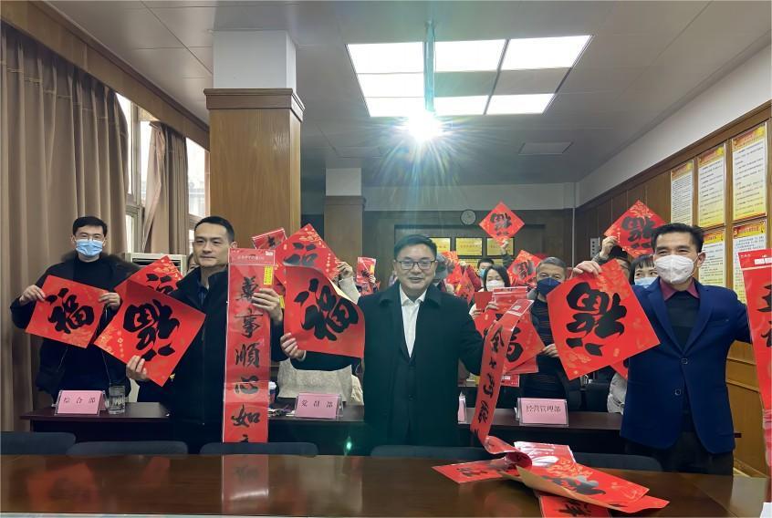 �����͸��˶�(1)