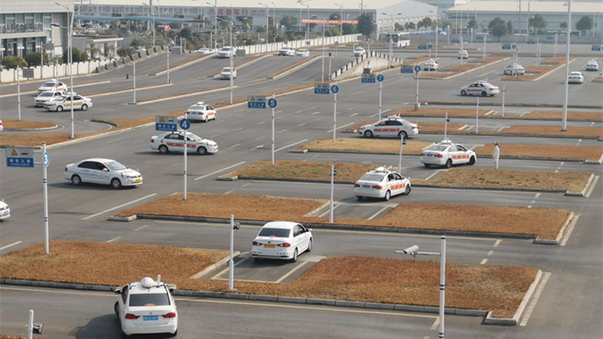 ���һ����ѵ��æ