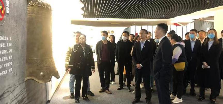 ׯ�к���Ϸ(�й�)�ɷ����޹�˾-����