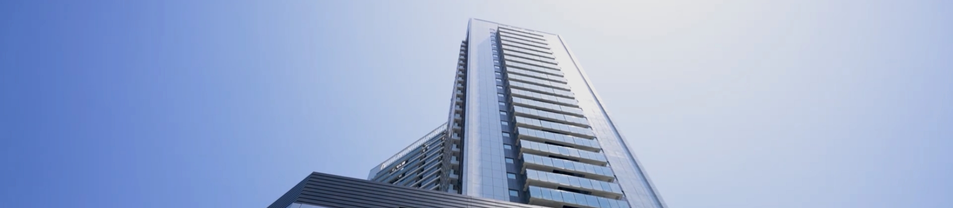 ׯ�кͶ�����վ