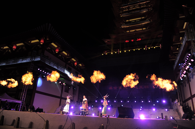 ׯ�к���Ϸ(�й�)�ɷ����޹�˾-����