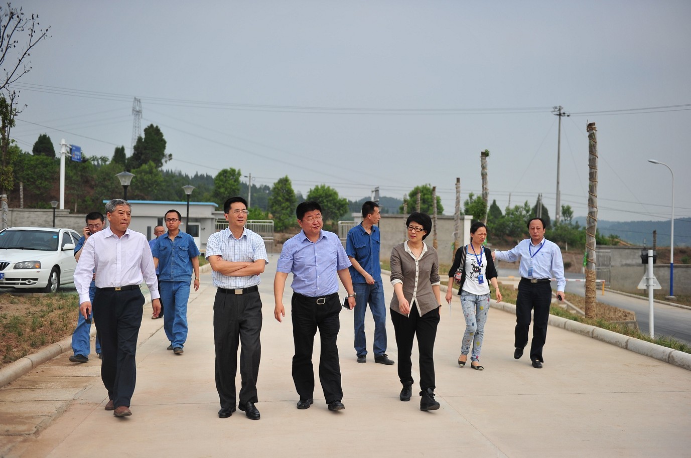 ׯ�к���Ϸ(�й�)�ɷ����޹�˾-����