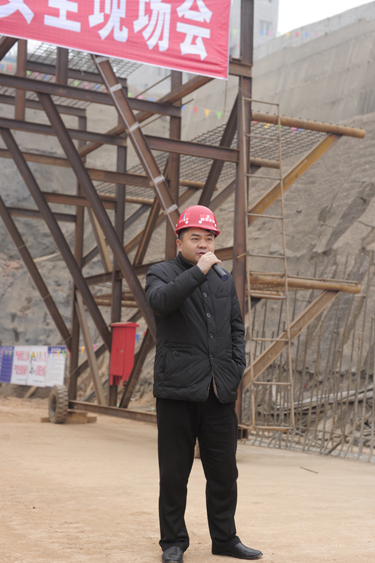 ׯ�к���Ϸ(�й�)�ɷ����޹�˾-����