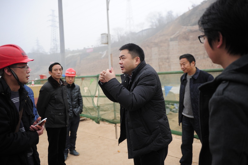 ׯ�к���Ϸ(�й�)�ɷ����޹�˾-����