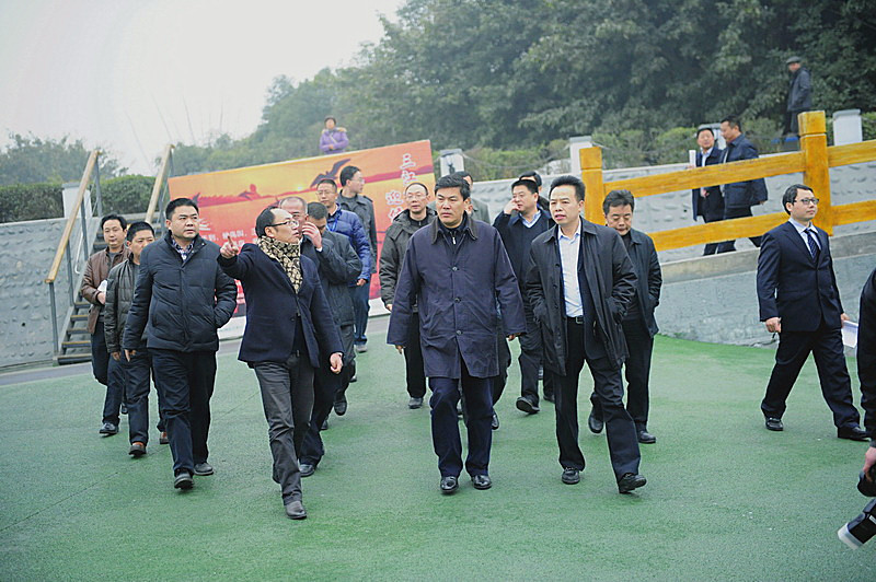 ׯ�к���Ϸ(�й�)�ɷ����޹�˾-����