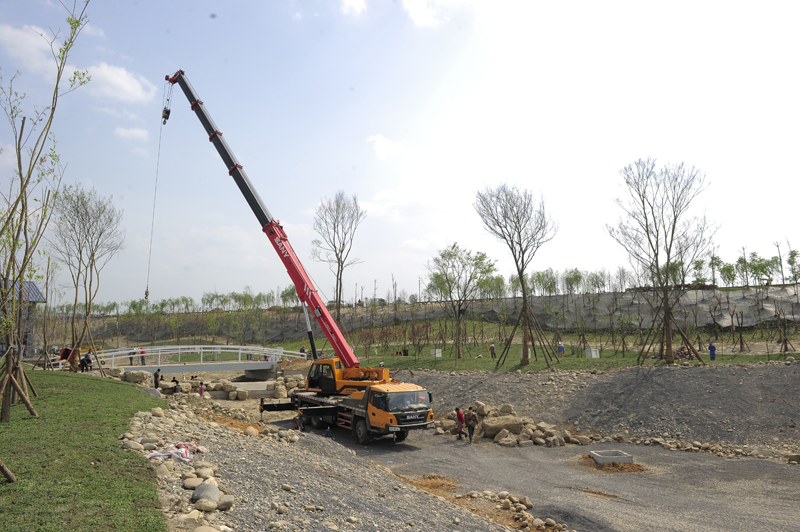 ׯ�к���Ϸ(�й�)�ɷ����޹�˾-����