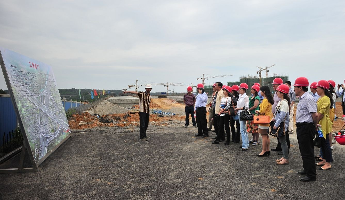 ׯ�к���Ϸ(�й�)�ɷ����޹�˾-����