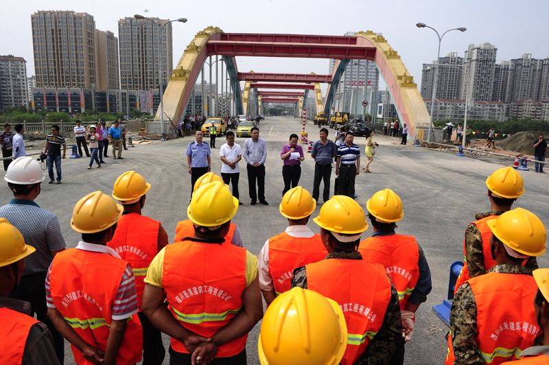 ׯ�к���Ϸ(�й�)�ɷ����޹�˾-����